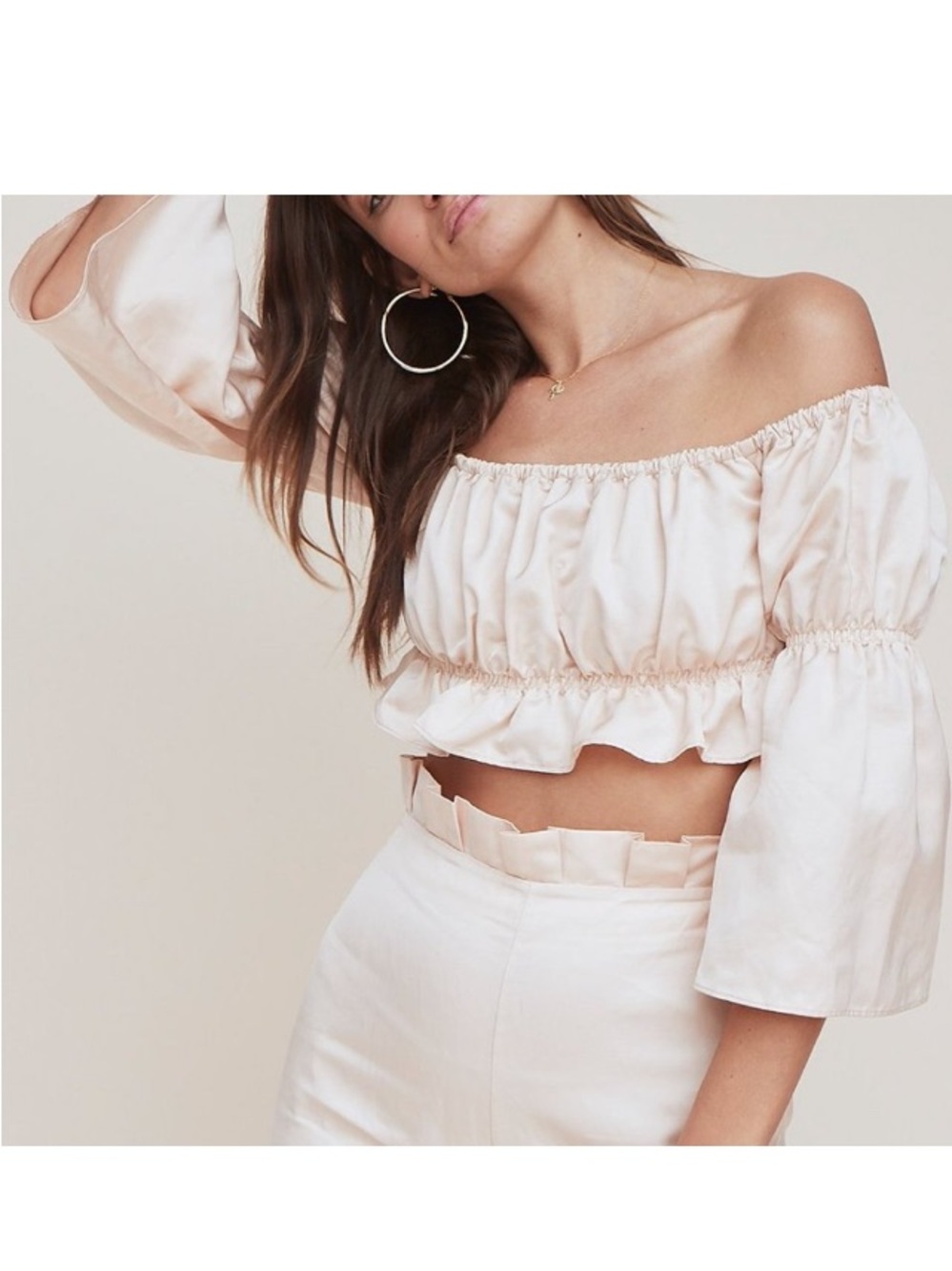 LPA / Off-Shoulder Ruffle Crop Top in pink Blush